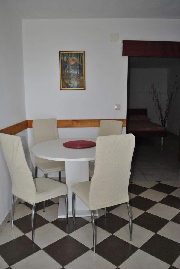 Apartment Gradac