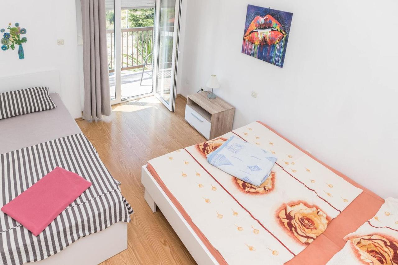 Gradac Apartment *