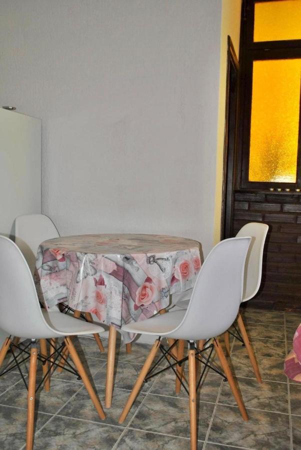 Gradac Apartment *