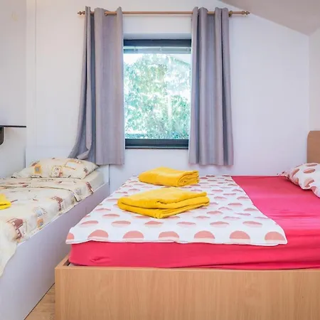 Apartmani Gradac Gradac  Exterior photo